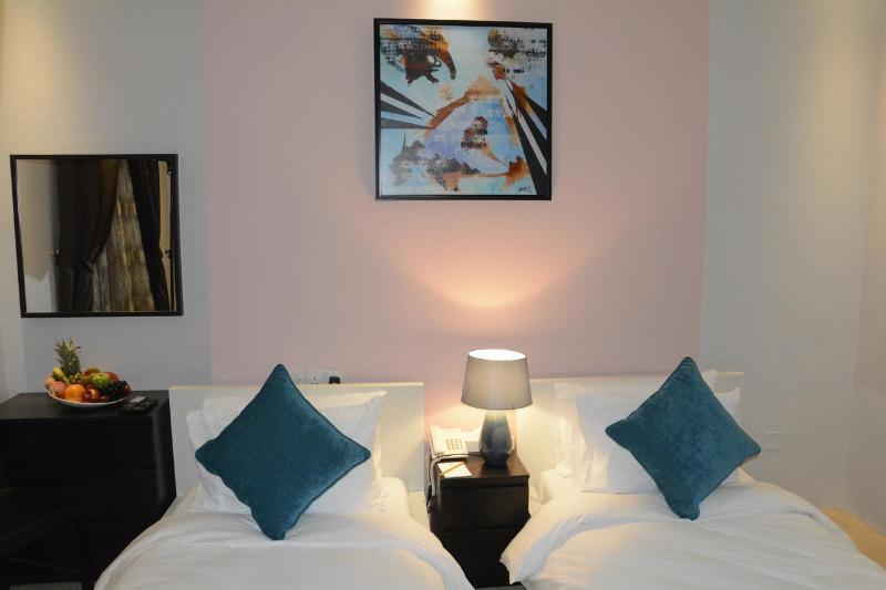 Safari House Suite Koweït Extérieur photo